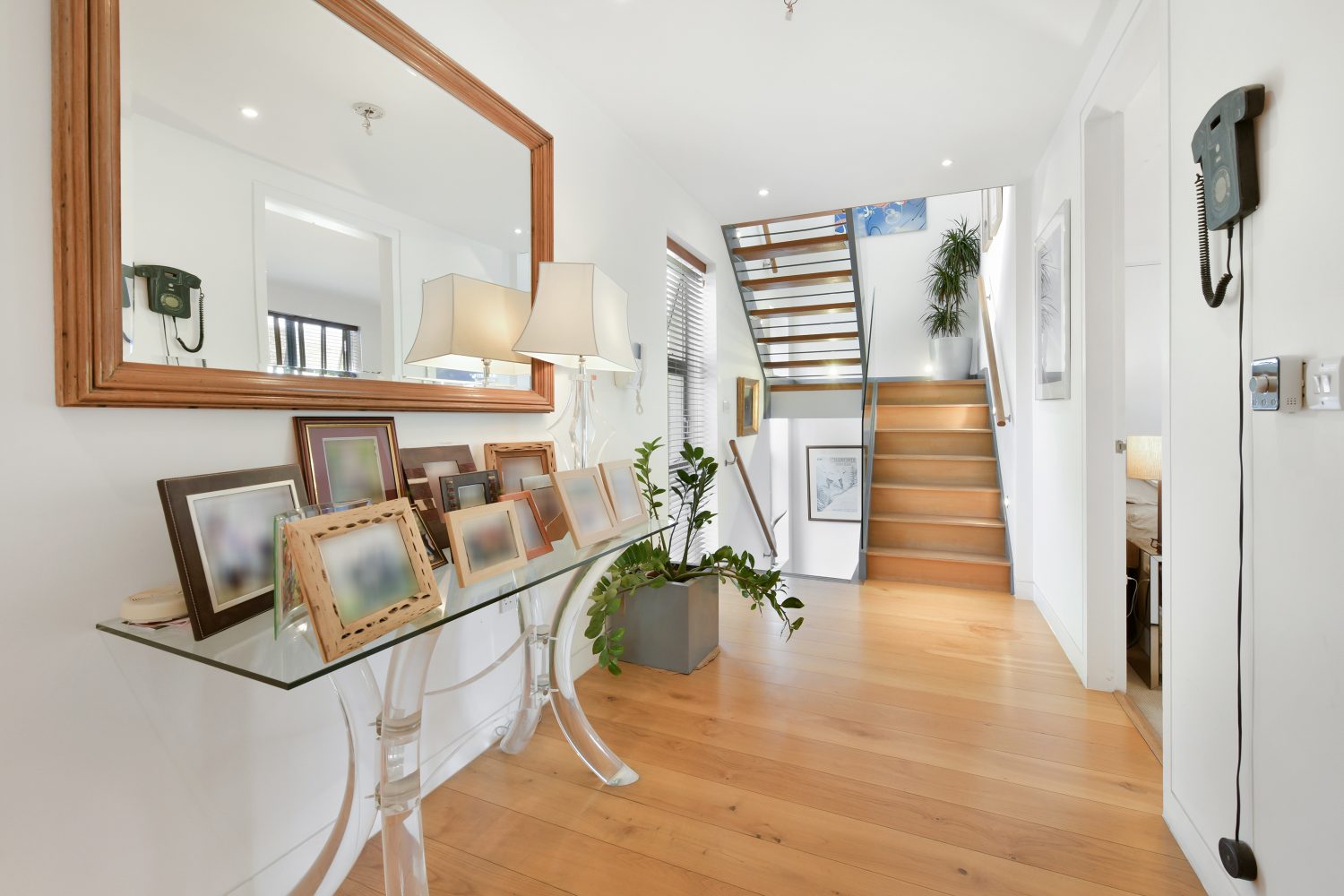 Battersea High Street, SW11 Radstock Property